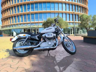 Harley Davidson sportster 883