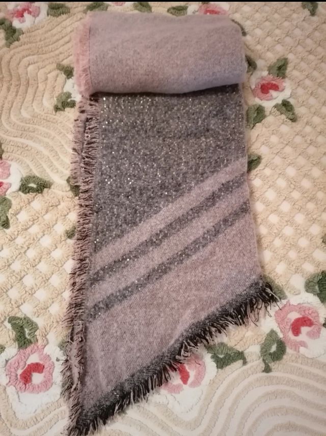 Sciarpa con paillettes