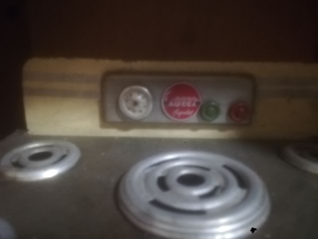 Cocinita de juguete antigua