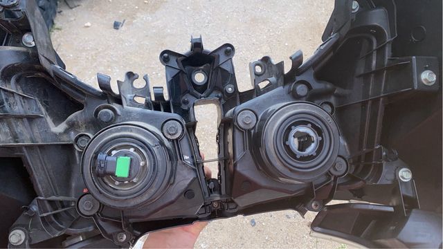 Faro delantero yamaha tmax 530 2014