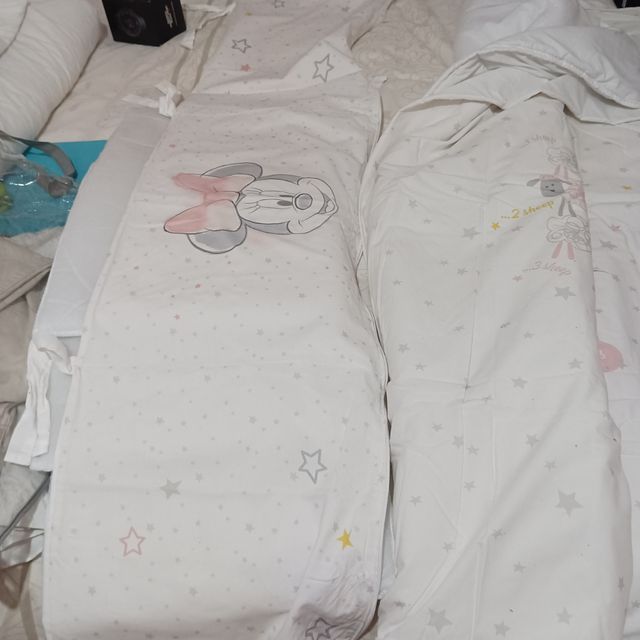 Funda y coscorrón era Minnie mousse