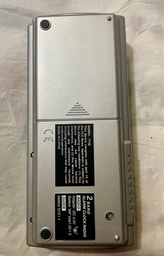 Radio despertador electronico a pilas