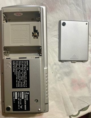 Radio despertador electronico a pilas