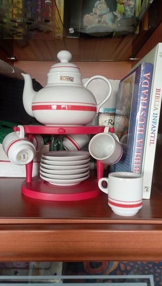 THOUS Cerámica de lujo. Tetera años 80, juego