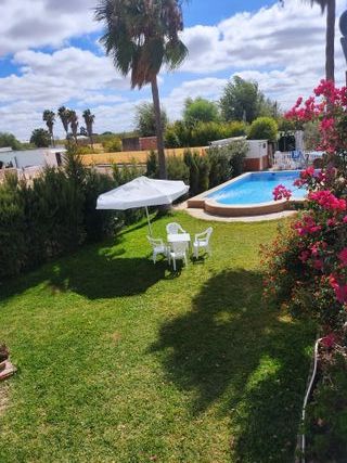 Campo vacaciones y celebraciones en Los Palacios