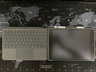 iPad 9 gen 2021, teclado Logitech y Apple Pencil