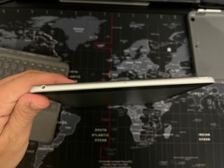 iPad 9 gen 2021, teclado Logitech y Apple Pencil