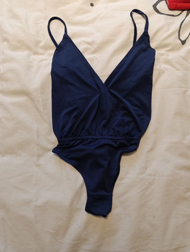 Bodie azul cruzado de tirantes talla s