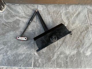 Muelle puerta color negro