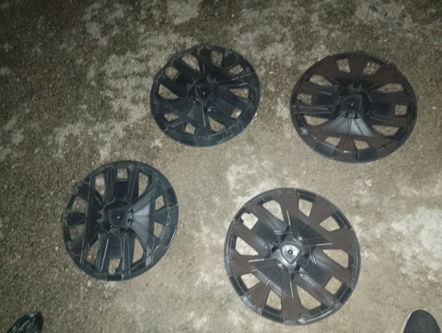 Tapacubos Peugeot 208 R16