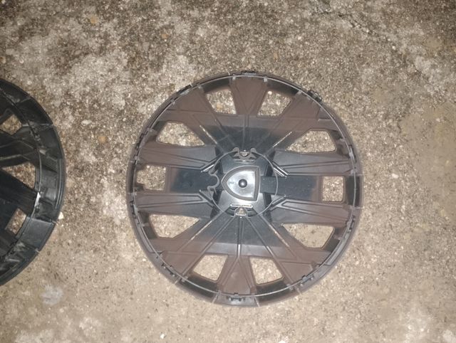 Tapacubos Peugeot 208 R16