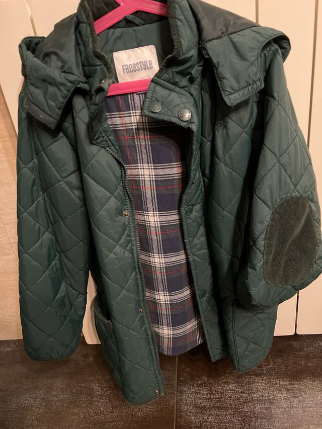 Parka verde acolchada niño