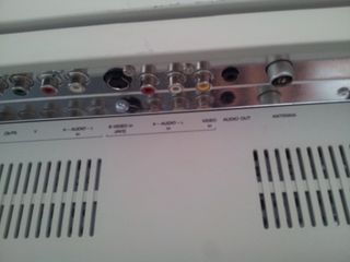 TV Thomson 30" múltiples conectores