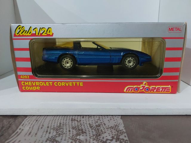 Chevrolet corvette coupe 1/24