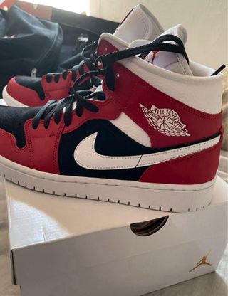 Jordan 1 mid gym red black 43eu