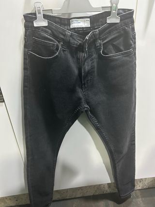 Pantalón vaquero negro de chico