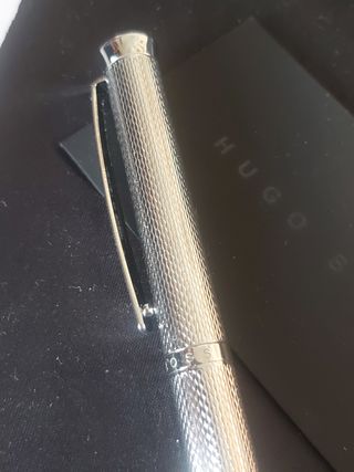 Boligrafo cromado. HUGO BOSS."NUEVO"