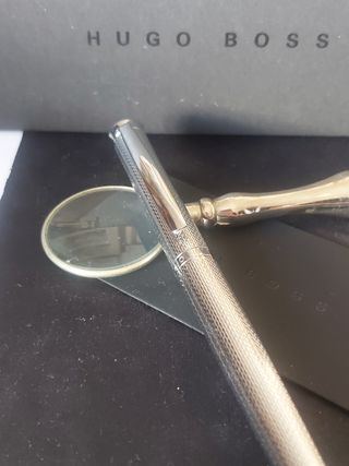 Boligrafo cromado. HUGO BOSS."NUEVO"