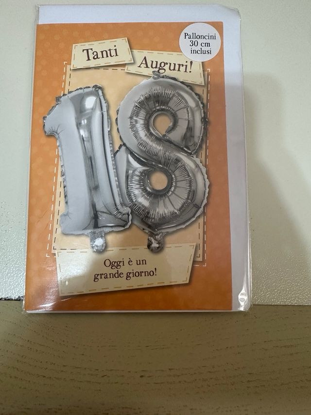 Vendo  numeri per compleanni annive colore argento