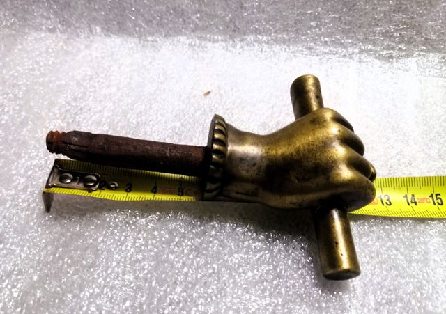 ◼ Maniglia della porta