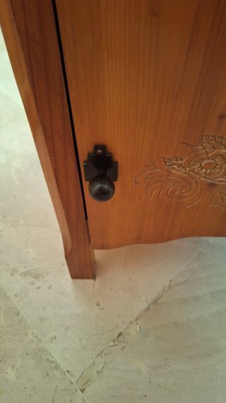MESITA MADERA MACIZA CON TALLADO