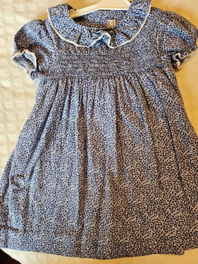 Vestidos de niña 2/3 años.