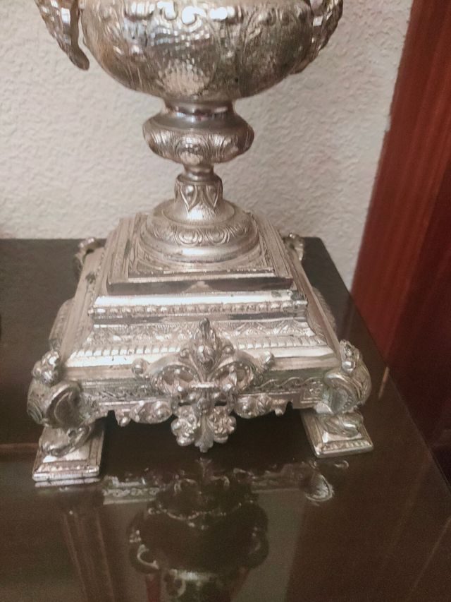 Pareja de Candelabros. 7,2kg cada uno