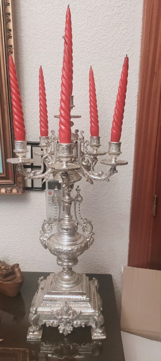 Pareja de Candelabros. 7,2kg cada uno