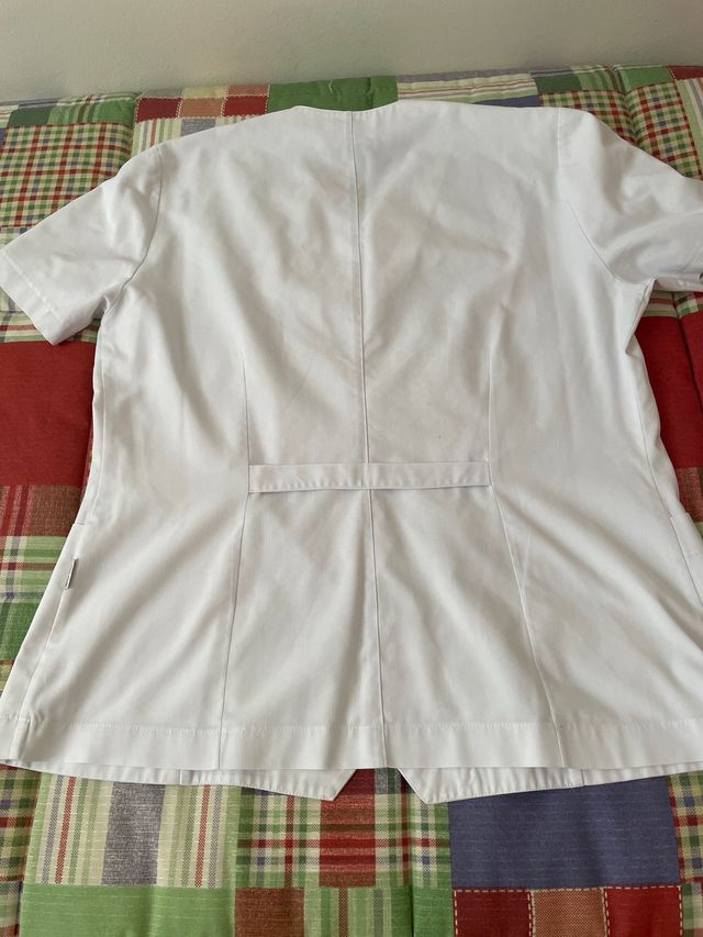 2 batas talla: L y M