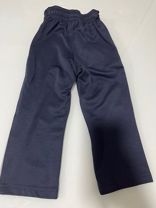 uniforme colegio hijas de María, Sagrado corazon