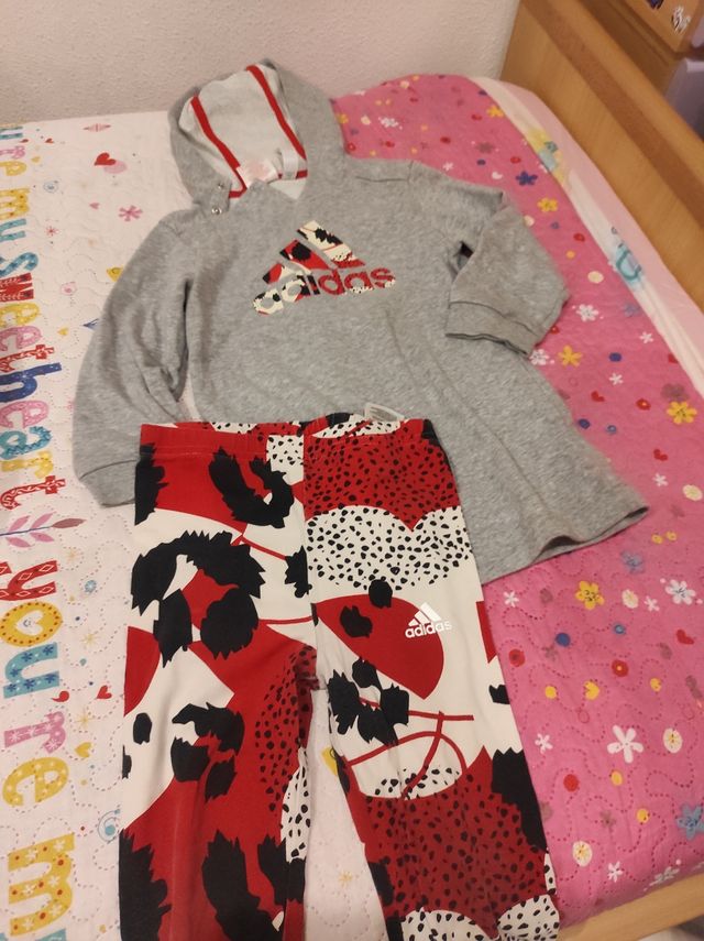Chándal Adidas 3-4 años
