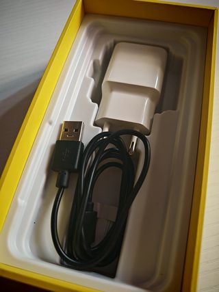 Xiaomi Pocophone F1 + 4fundas 64ROM