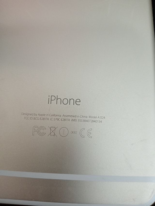 iPhone modelo 1524 piezas