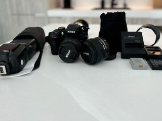 Pack cámara fotos Nikon, objetivo 50mm, flash