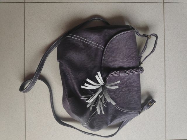 Bolso morado 