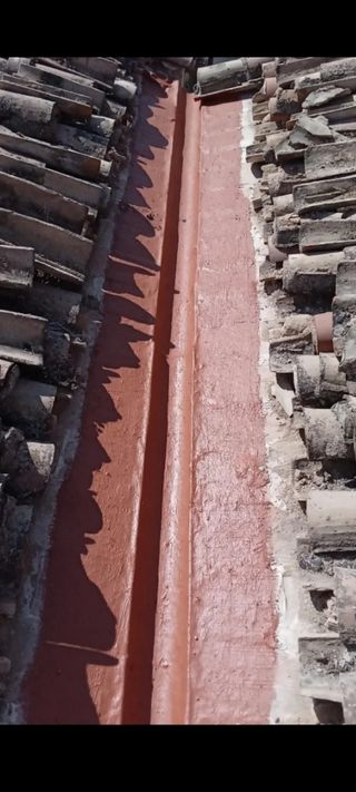 TEJADO REPARACIÓN DE GOTERAS 