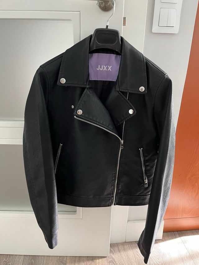Cazadora biker mujer. Jack Jones
