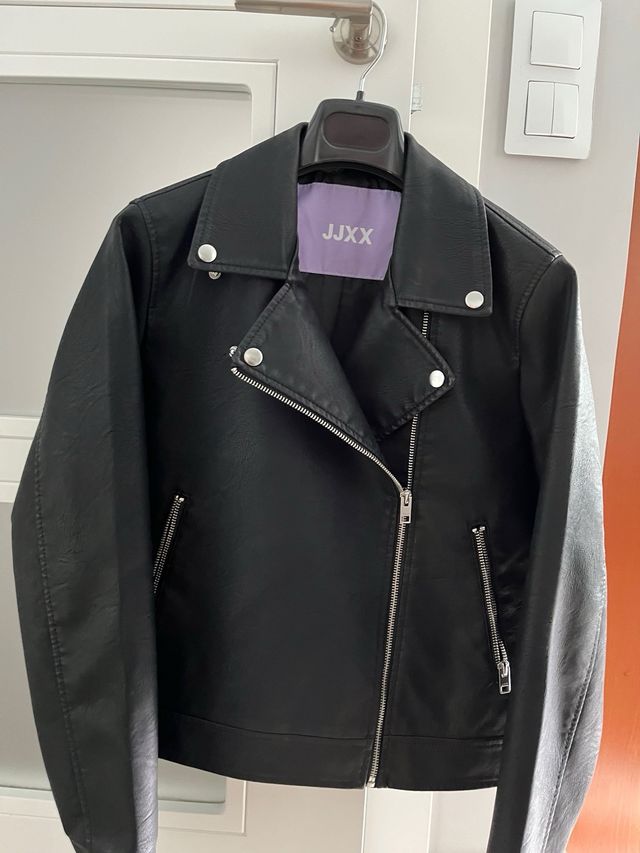 Cazadora biker mujer. Jack Jones