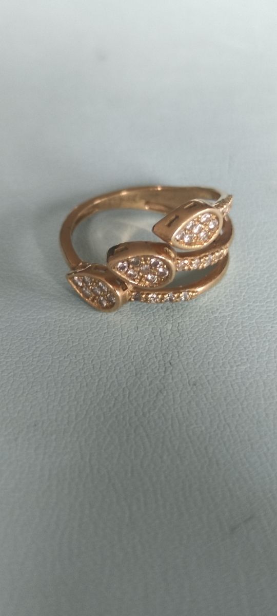 Anello in oro 18k