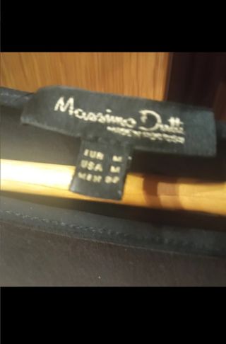Camiseta manga larga de Massimo Dutti.