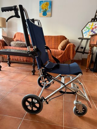 Silla de ruedas de tránsito