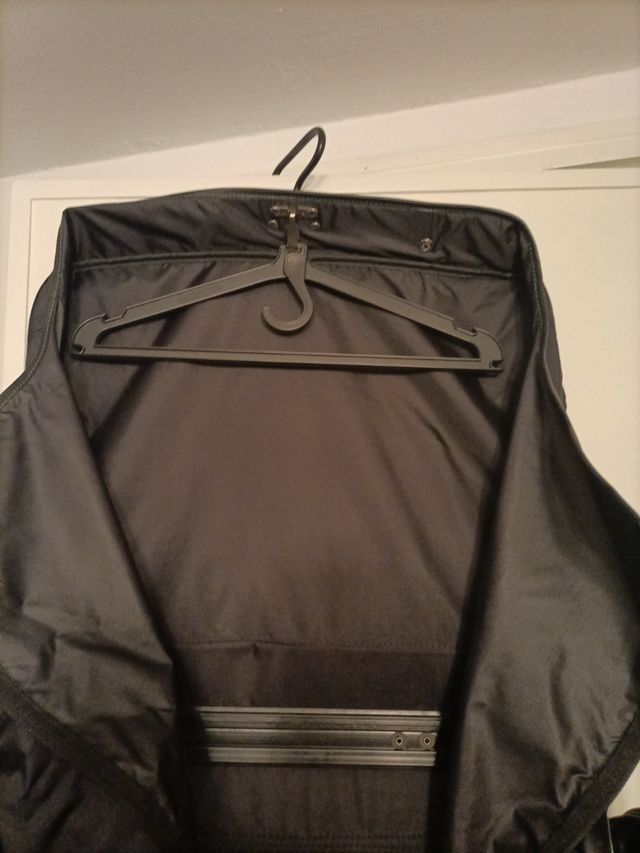 Valigia portavestiti