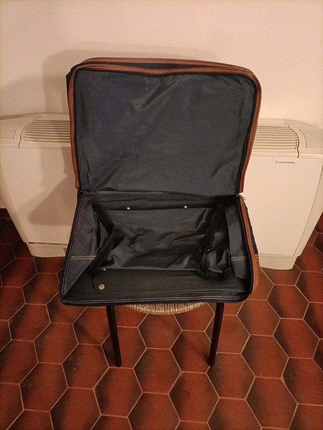 Valigia piccola portavestiti