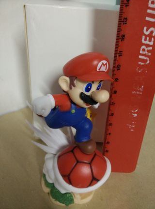 Action Figure Di Super Mario
