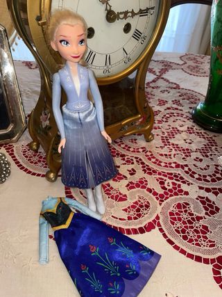 Bambola elsa di frozen