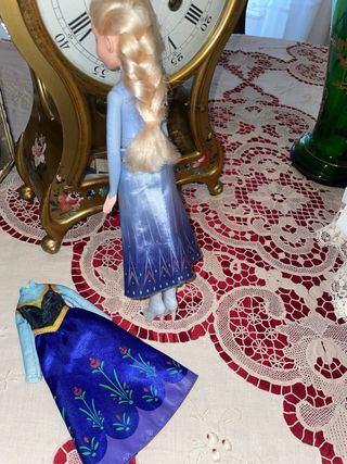Bambola elsa di frozen