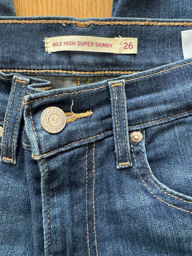 Vaqueros ajustados tiro alto Levi’s