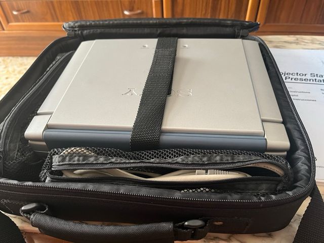 Proyector Sony VPL-CX3