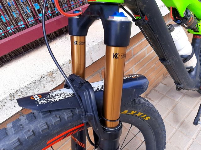 Scott genius tuned 29"