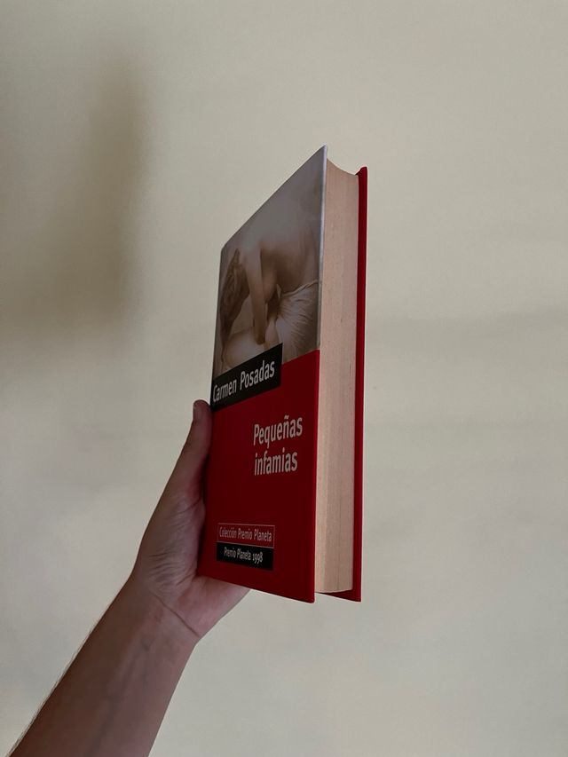 Libro / Llibre Pequeñas infamias